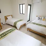Uhome Tengachaya Hotel